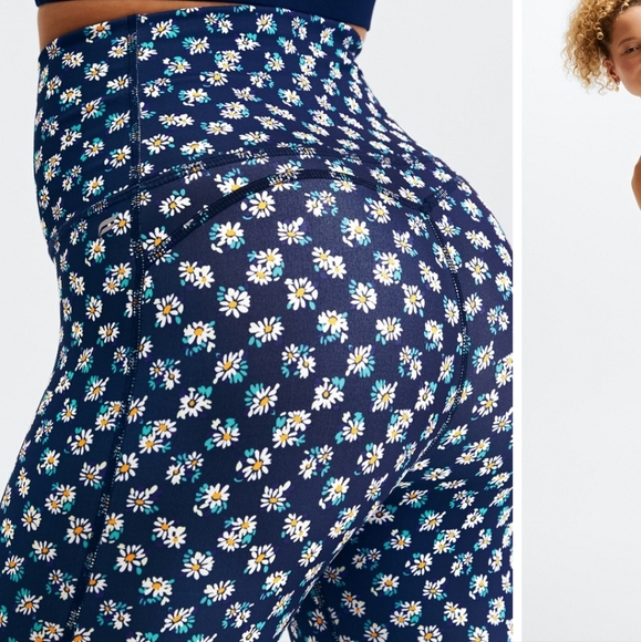 NWT Fabletics PureLuxe Ultra High-Waisted 7/8 Leggings in Daisy Field Large - Picture 4 of 11
